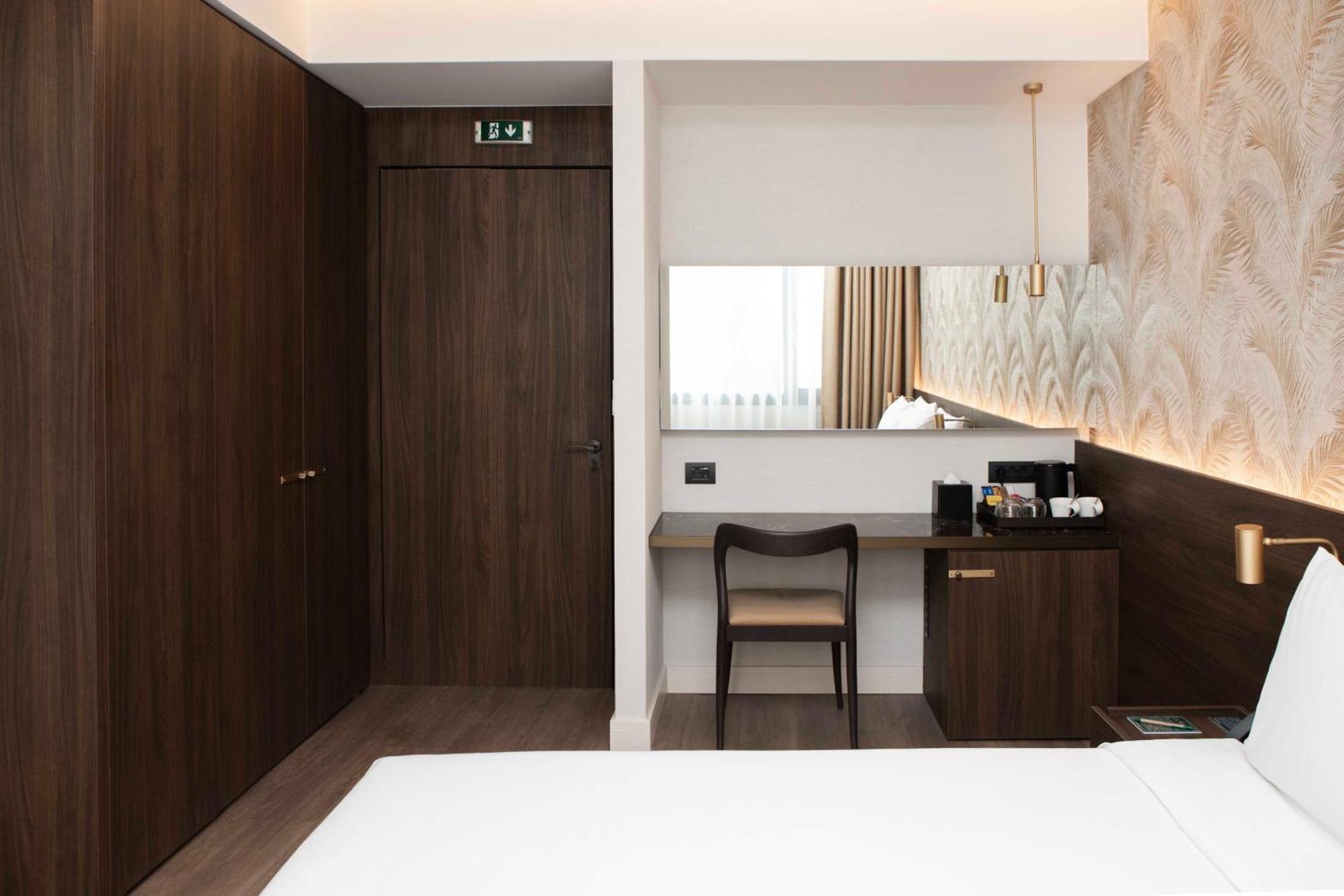 Luwian Athens Boutique Hotel Atenas Exterior foto
