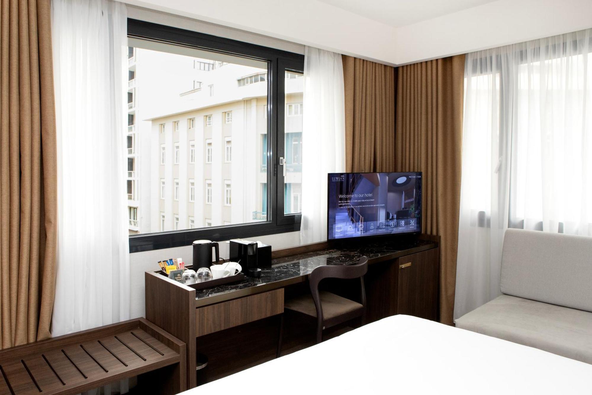 Luwian Athens Boutique Hotel Atenas Exterior foto